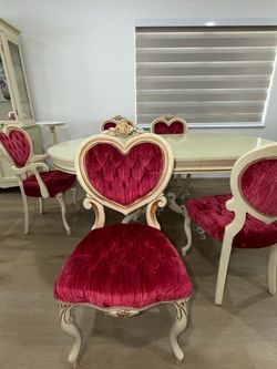 Luxury Vintage Italian-Style Living Room Furniture Set – Cream & Gold