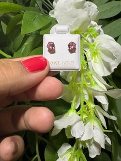 Pink Stone 10kt Earrings
