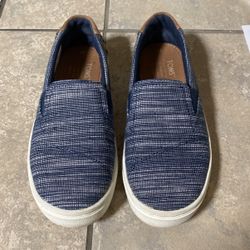 Size Y1 Like New Toms 