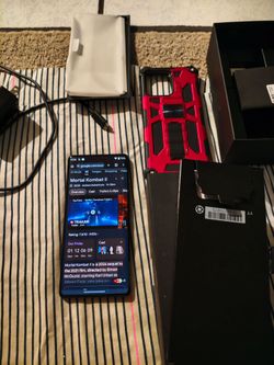 Motorola edge plus 2023 512gb cell phone in good condition with case and charger great phone
