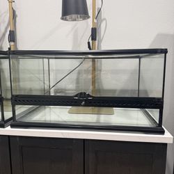 Exo Terra Medium Low Terrarium 24x18x12”