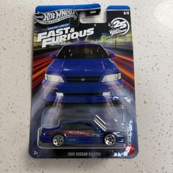 Hot Wheels 1999 Nissan Maxima – Metal Base – $10