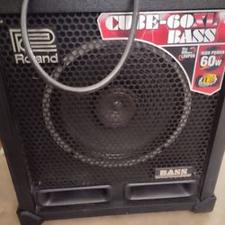 Roland CUBE-60XL BASS 1x10 60-Watt COSM Bass Amp Combo