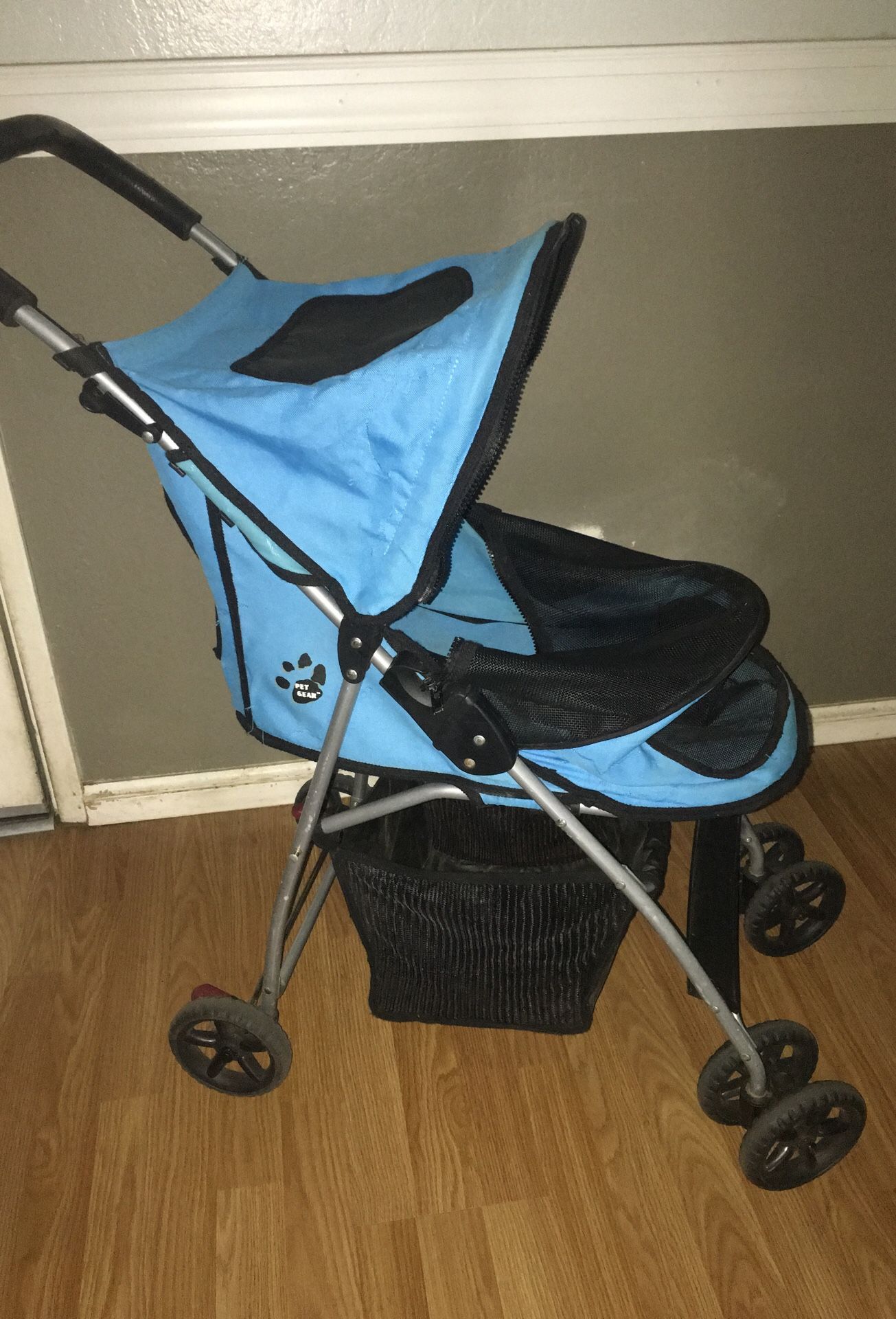 Dog stroller