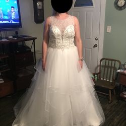 Wedding Gown/Dress