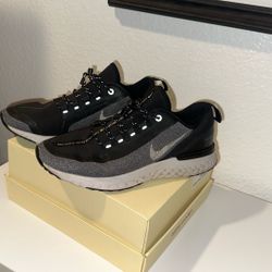 Nike Odyssey React Shield Sneakers