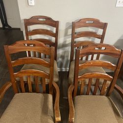 Table Chairs 