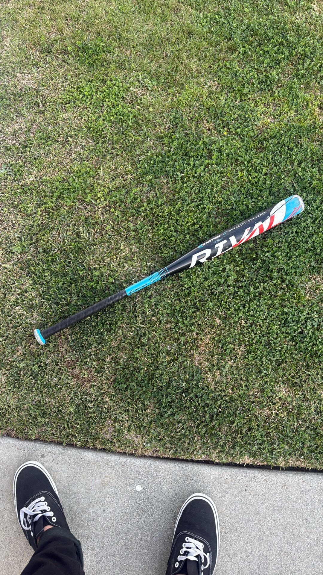 Easton Rival Softball Bat