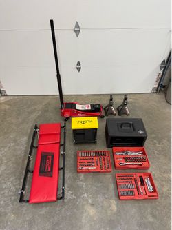 Arcan 3.0 Ton Professional Series Steel Service Jack used, but no problem always kept inside the garage Creeper ( Red ) chair and tool box with tools 
