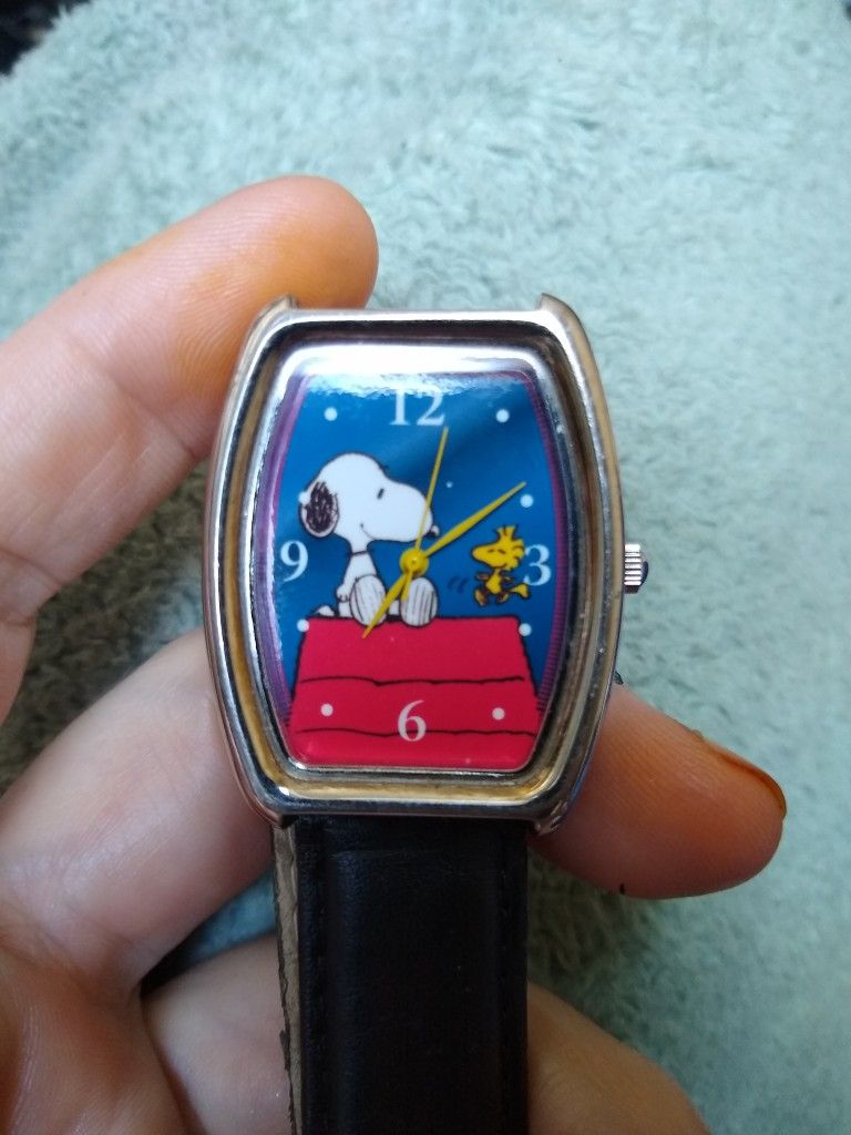 Collectible Peanuts Snoopy & Woodstock Watch Blue & Red Rectangular Face