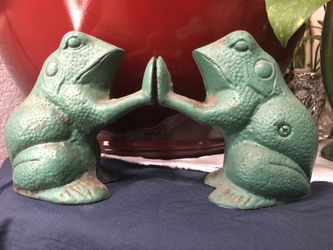 Vintage Cast Iron Green Frog Bookends/Door Stops/Paperweights/Home Decor/Garden Decor