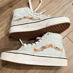 Vans Sk8-Hi Tapered Skate Shoe - Delicate Blue / Floral Embroidery 