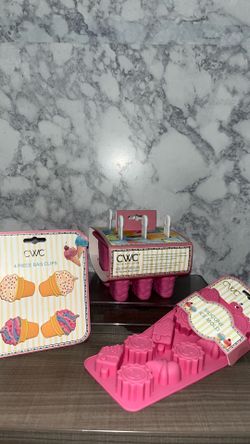 Brand NEW! 🍦  CWC-Cook With Color - Kitchen Accessories(((PENDING PICK UP TODAY)))