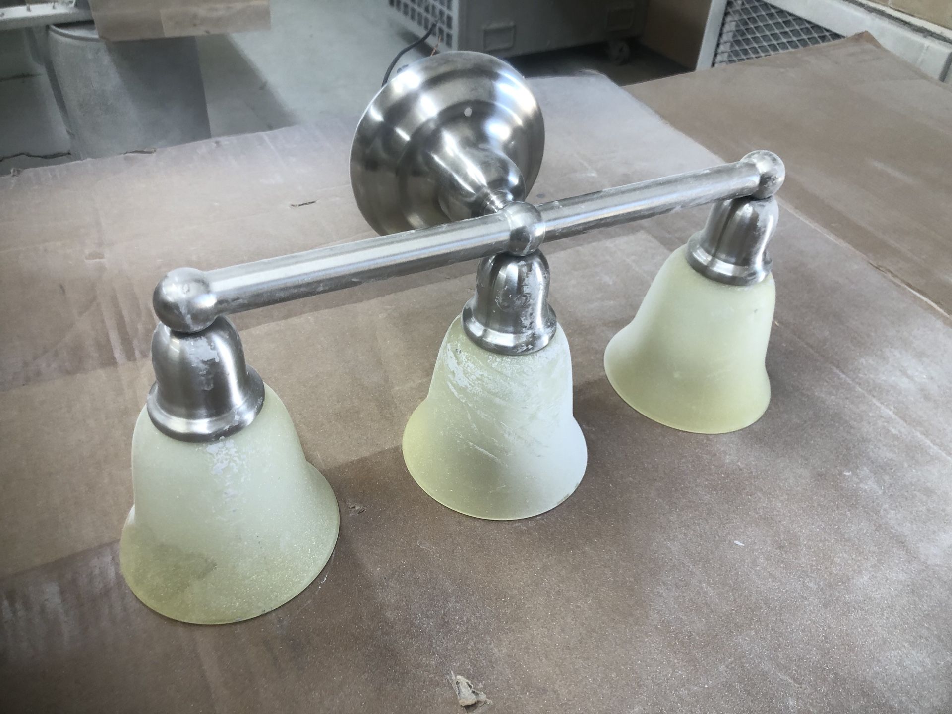 Bathroom light fixture