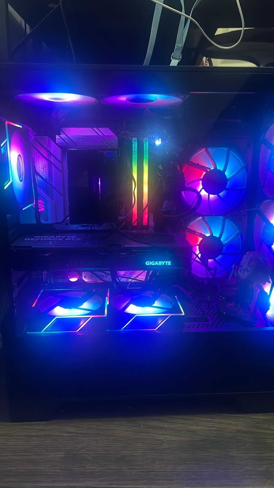 Selling Pc And Keyboard *Price Negotiable*