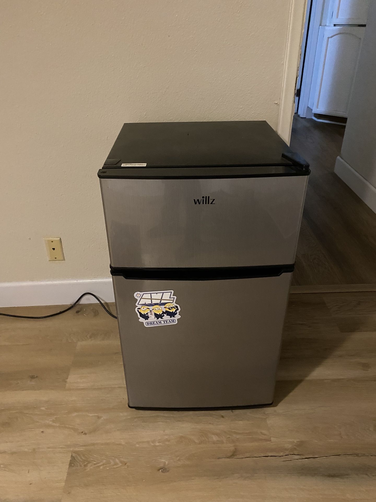 Mini Fridge