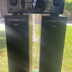 Klipsch Speaker Pair 