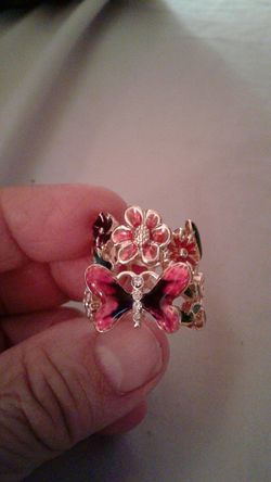 Floral fashion ring size 6.