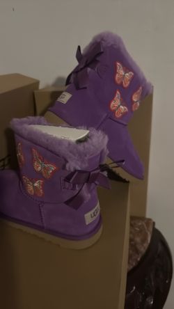 UGG. BOTAS. ORIGINALES. size. # 4