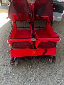 Dog stroller