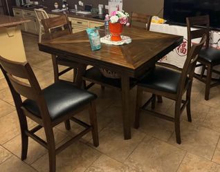 Dinning table and chairs
