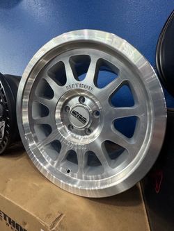 17” method 703 machine clear coat 5x127