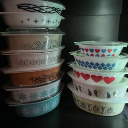 PYREX collection Hundreds Of Rare HTF Pieces