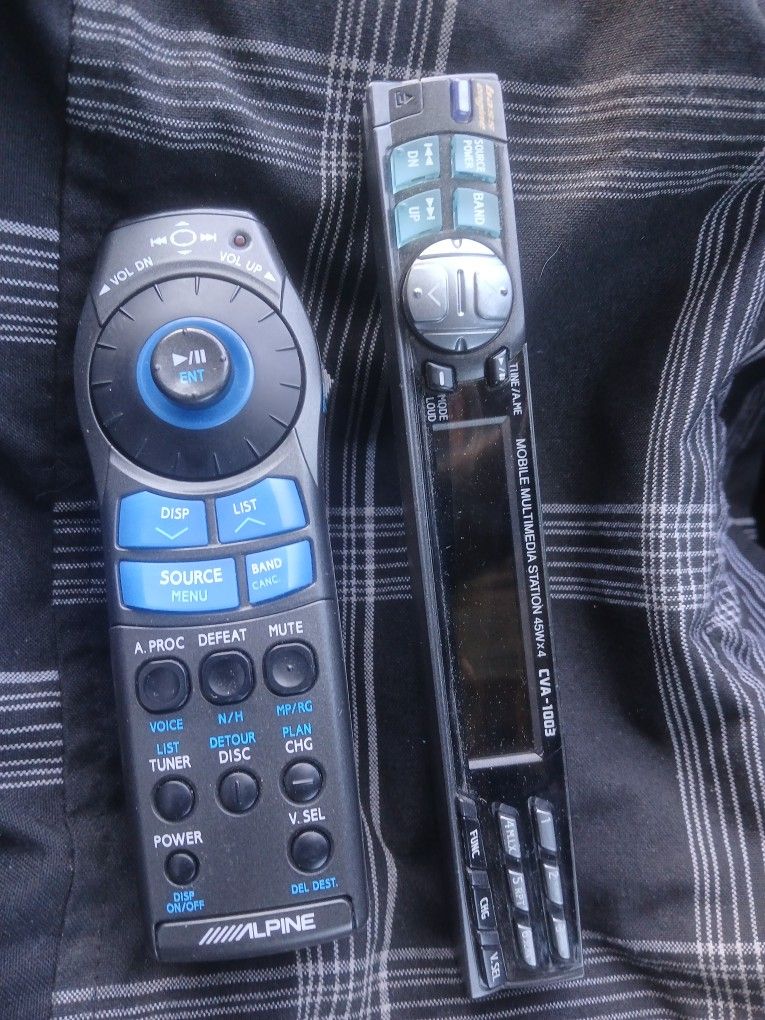 ALPINE CVA-1003 FACE AND REMOTE