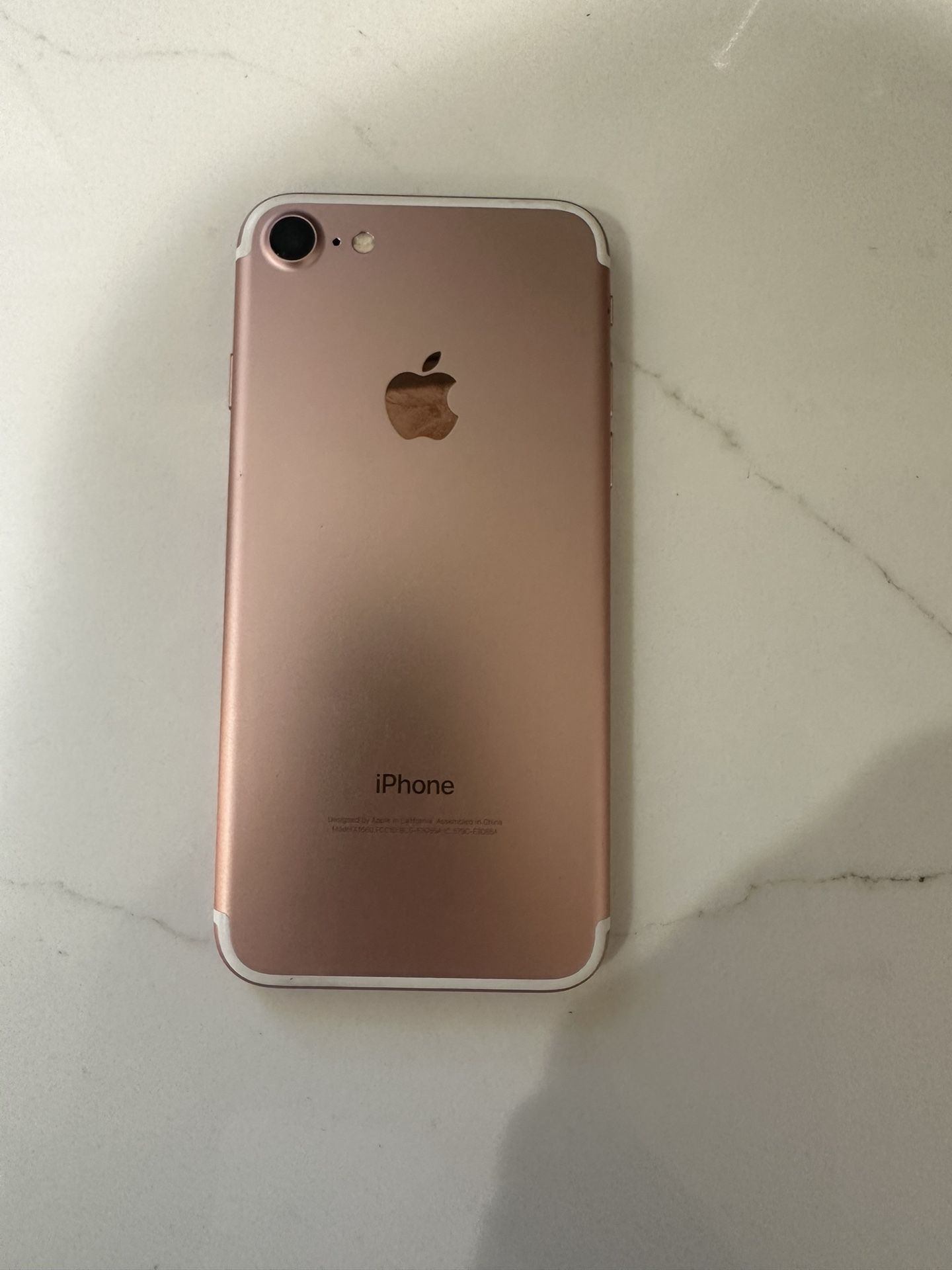 iPhone 7 - 32GB Unlocked
