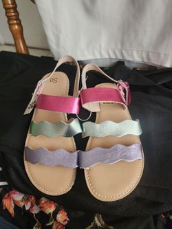 New Girl sandals