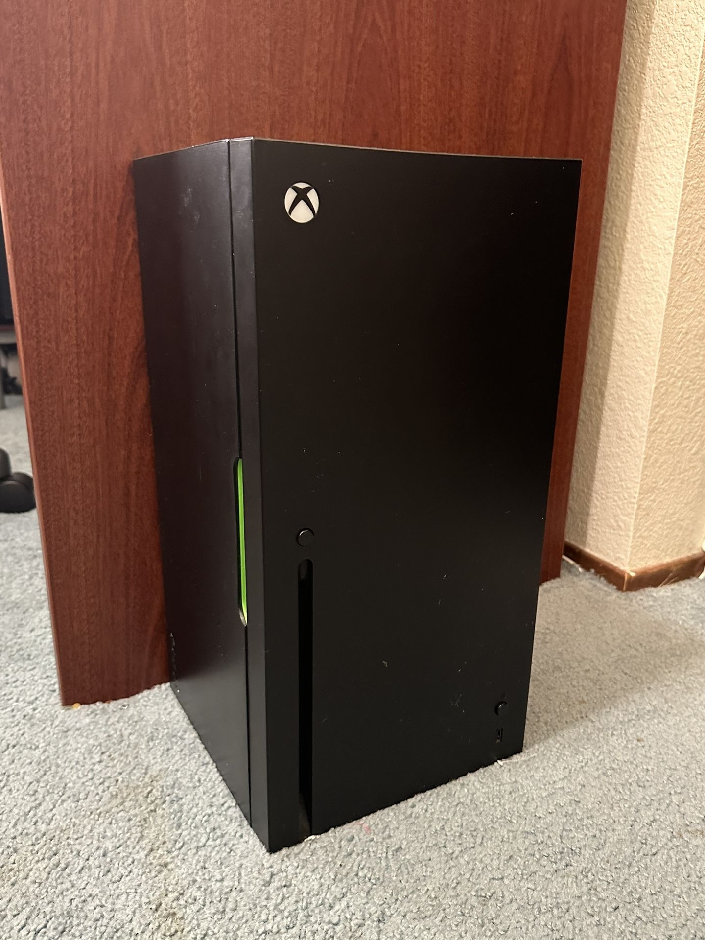 Mini fridge