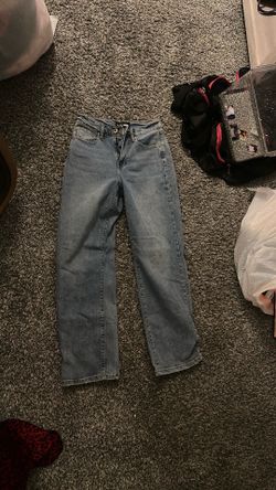 Size one fashion nova jeans baggy