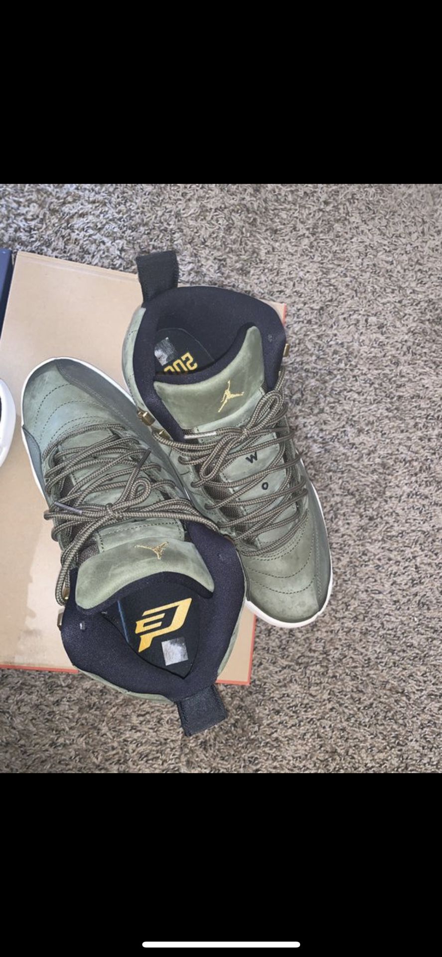 Jordan 9 (SIZE 9 & 8.5)