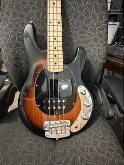 Sterling by music man short scale bass