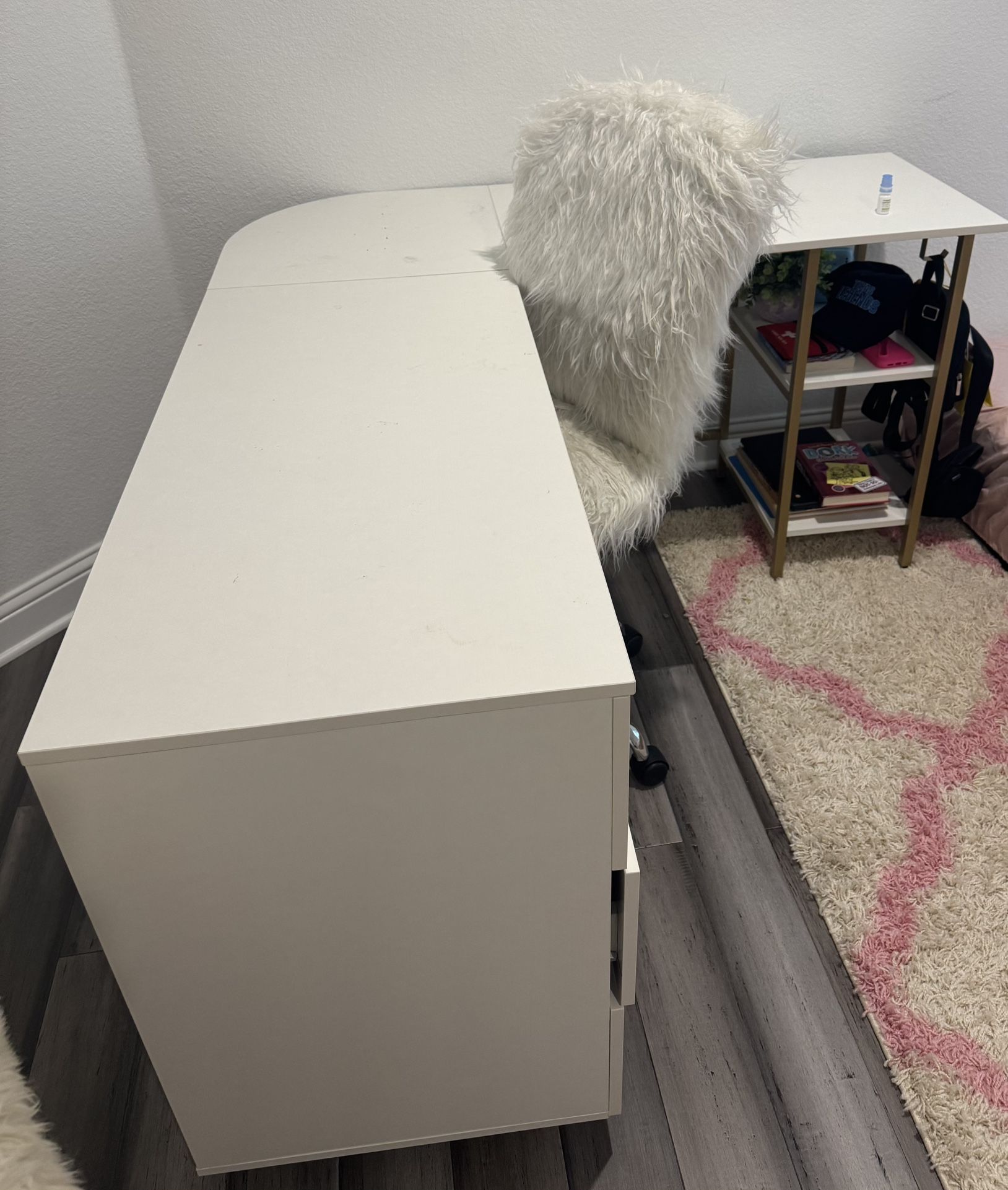 White Desk With Chair