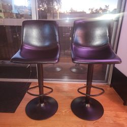 Adjustable And Swivel Bar Stools 