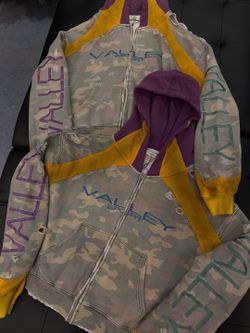 Valley dreams sweatshirt new drop