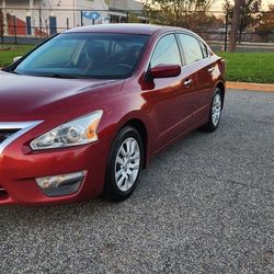 2013 Nissan Altima   GOOD 