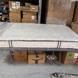 10” Twin Memory Foam Mattress BURFLY1977 New Sealed Bed Mattress