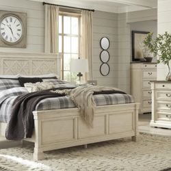 [SPECIAL] Bolanburg Antique White Panel Bedroom Set

