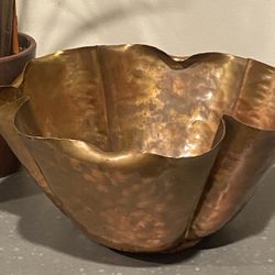 Unique Curved Textured Copper Bowl HandcraftedI In India H6” And 11””In Diameter 