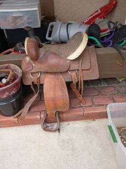 Saddles & Tack