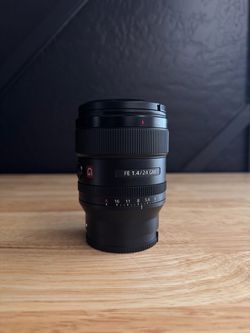 Sony 24mm F1.4 Gmaster lens