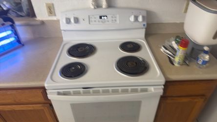 GE electric stove