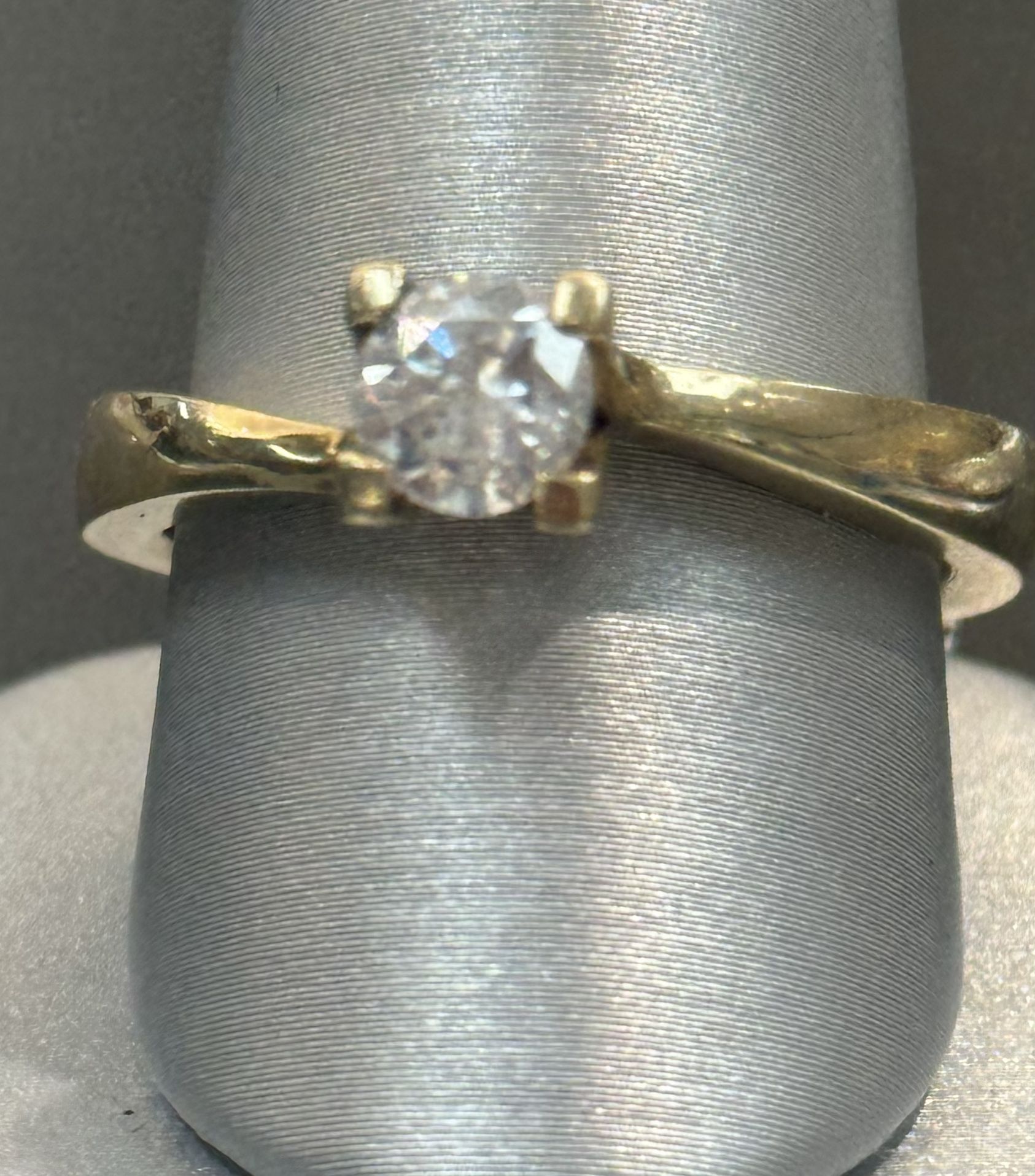 14kt Solitaire