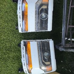 2016-2018 OEM Chevy Silverado Headlights, Tail Lights, White Power Mirrors 