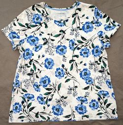 Croft & Barrow Blue Floral Classic Tee