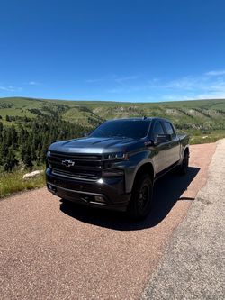 Chevrolet Silverado 1500 Z71 Crew Cab Pickup