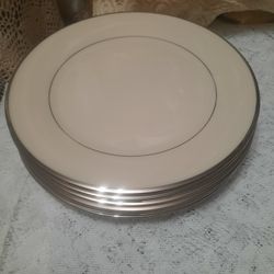 Lenox solitaire made In U.S.A 6pc 
