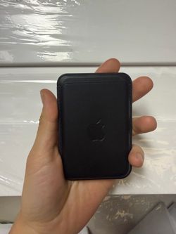 Apply card holder wallet with MagSafe